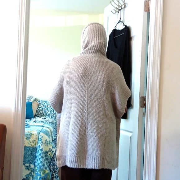 Ingrid & Isabel Sweater High /Low Hem M,S Maternity - Picture 5 of 6